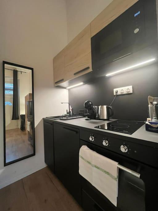 Charming Studio In The City Centre Budapest Eksteriør billede